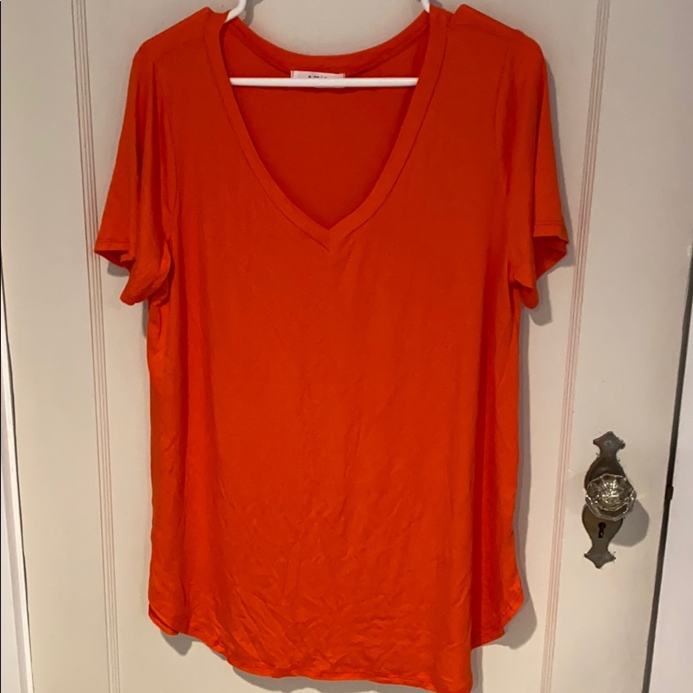 a.gain XL orange v-neck tshirt